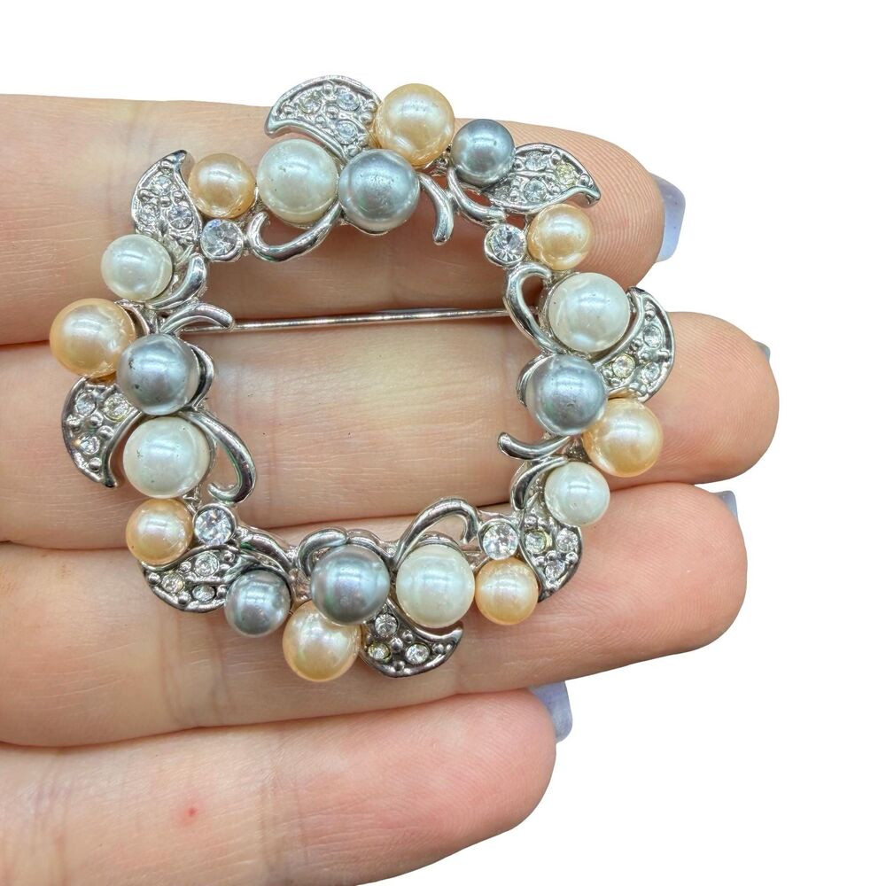 Vintage Jewelry Multicolored Pearl and Rhinestone Wreath Brooch Pin